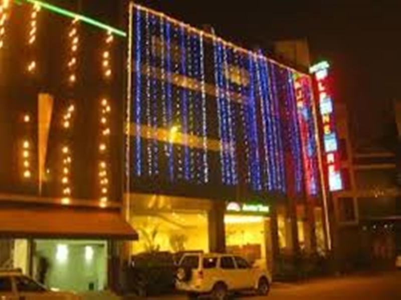 Hotel Alpine Tree New Delhi Exteriör bild